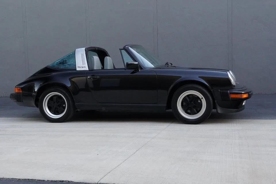 1987 Porsche 911 Carrera 3.2 - Image 2 of 20