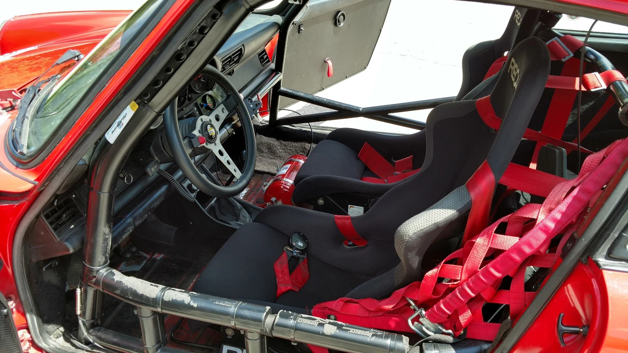 1987 Porsche 911 Carrera 3.2 - Image 29 of 31