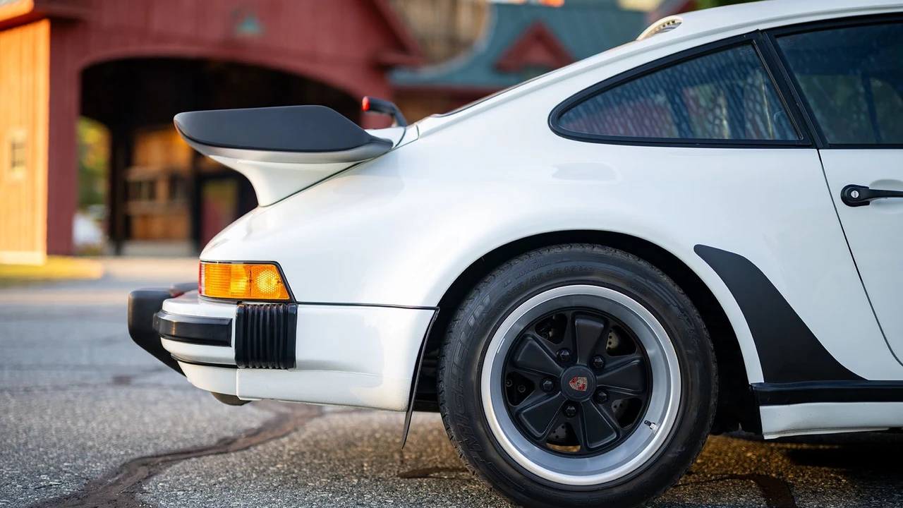 1987 Porsche 930 Turbo - Image 28 of 31