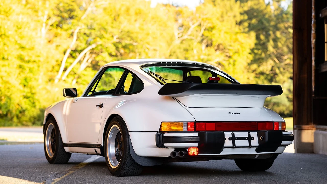 1987 Porsche 930 Turbo - Image 13 of 31