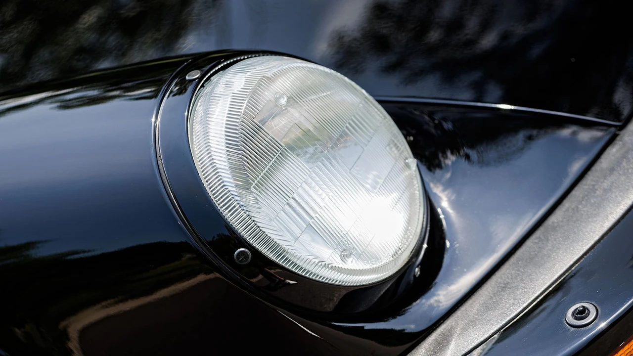 1987 Porsche 930 Turbo - Image 15 of 31