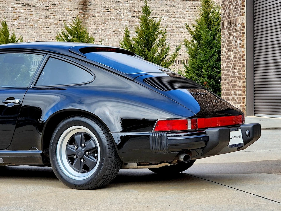 1987 Porsche 911 Carrera 3.2 - Image 11 of 31