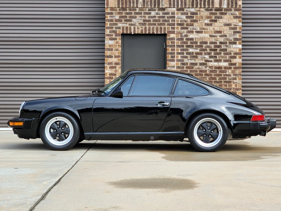 1987 Porsche 911 Carrera 3.2 - Image 2 of 31