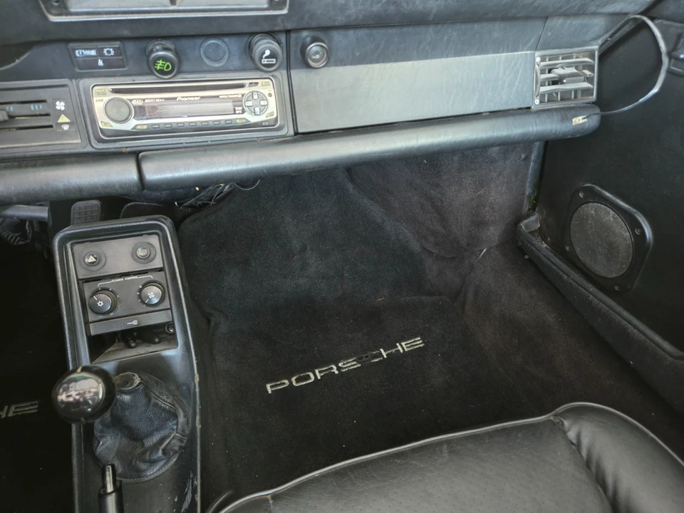 1987 Porsche 911 Carrera 3.2 - Image 15 of 21