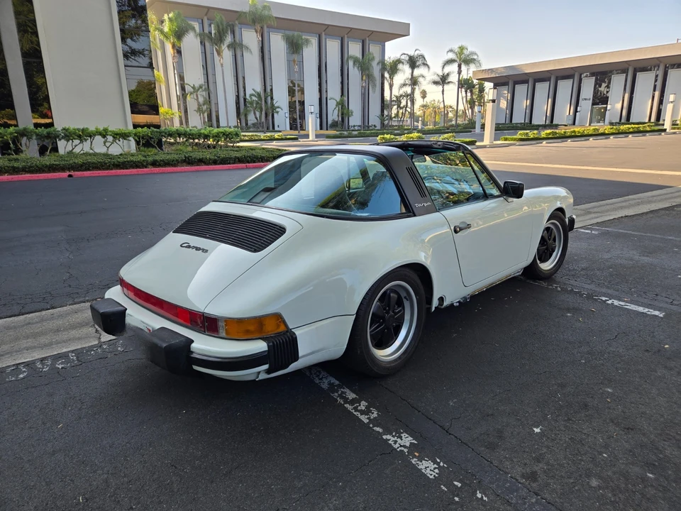 1987 Porsche 911 Carrera 3.2 - Image 10 of 21