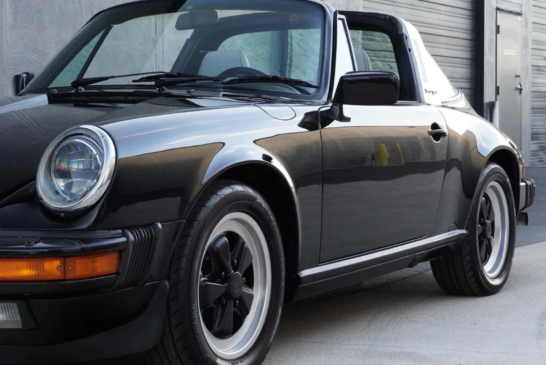 1987 Porsche 911 Carrera 3.2 - Image 7 of 31