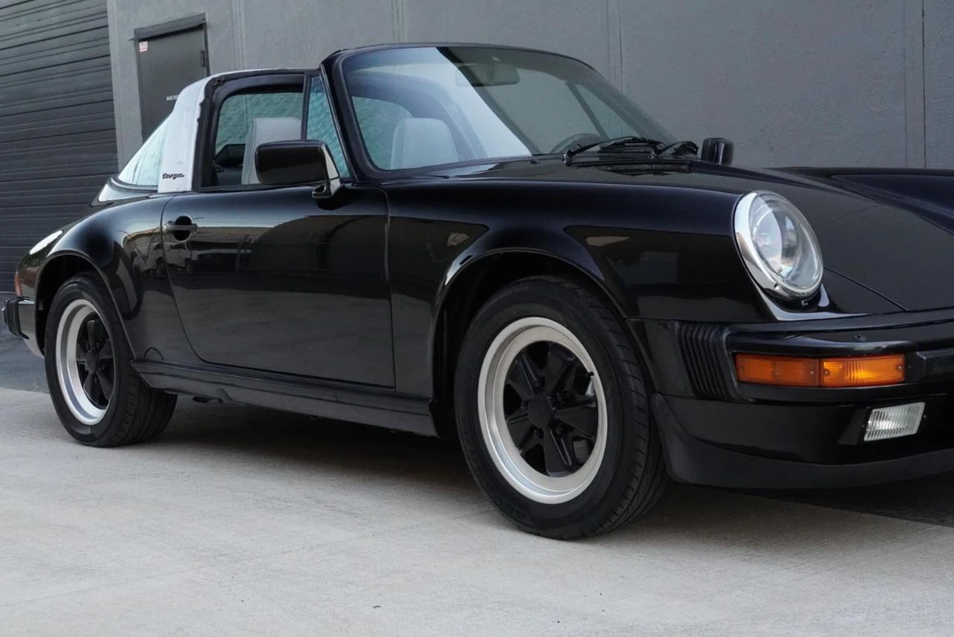 1987 Porsche 911 Carrera 3.2 - Image 13 of 31