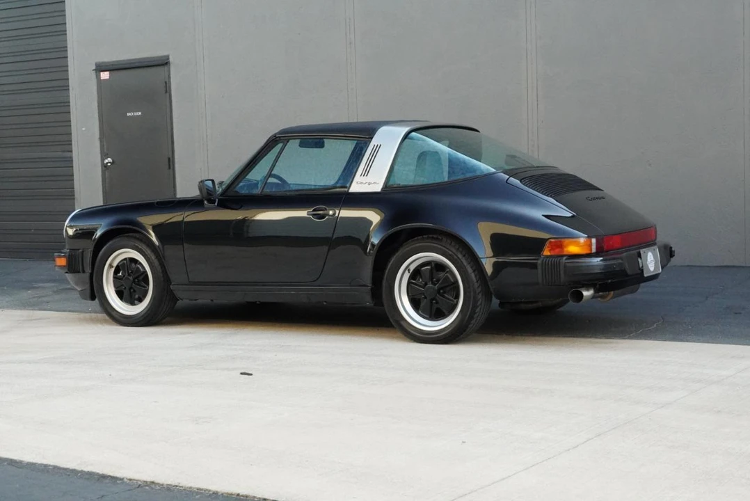 1987 Porsche 911 Carrera 3.2 - Image 25 of 31