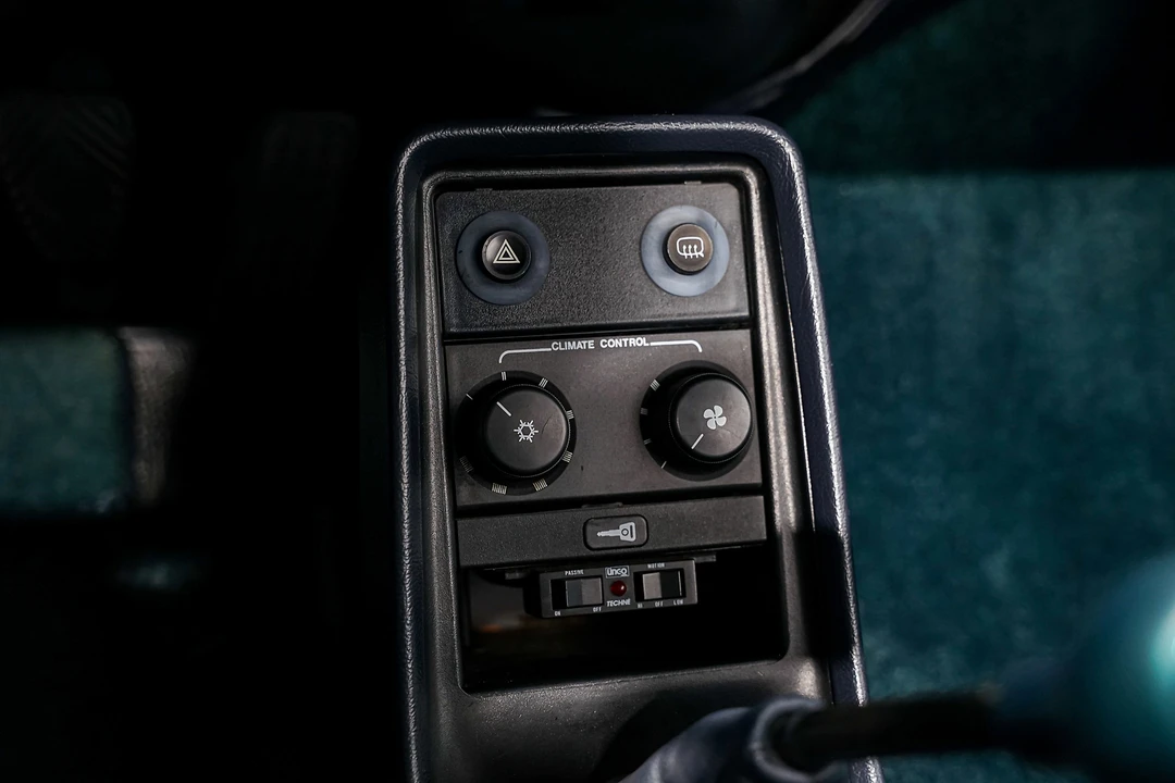 1987 Porsche 911 Carrera 3.2 - Image 18 of 21