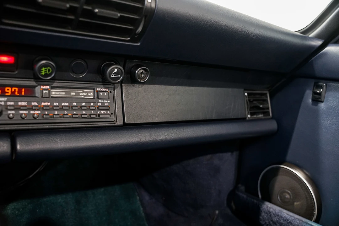 1987 Porsche 911 Carrera 3.2 - Image 17 of 21