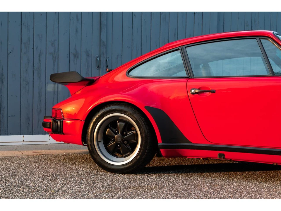 1987 Porsche 911 Carrera 3.2 - Image 7 of 31