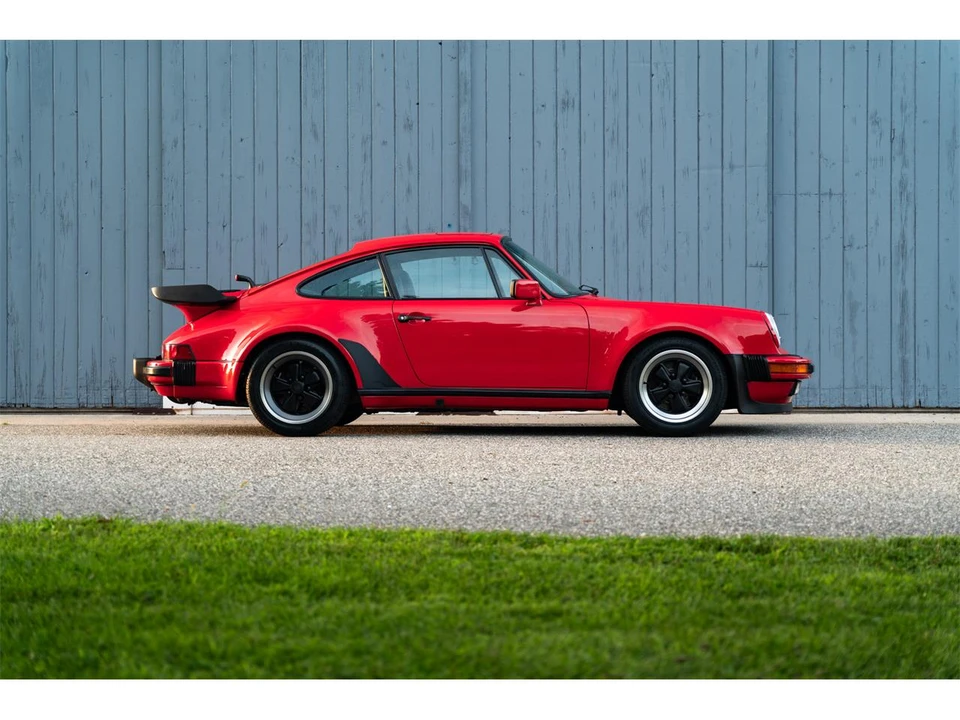 1987 Porsche 911 Carrera 3.2 - Image 16 of 31