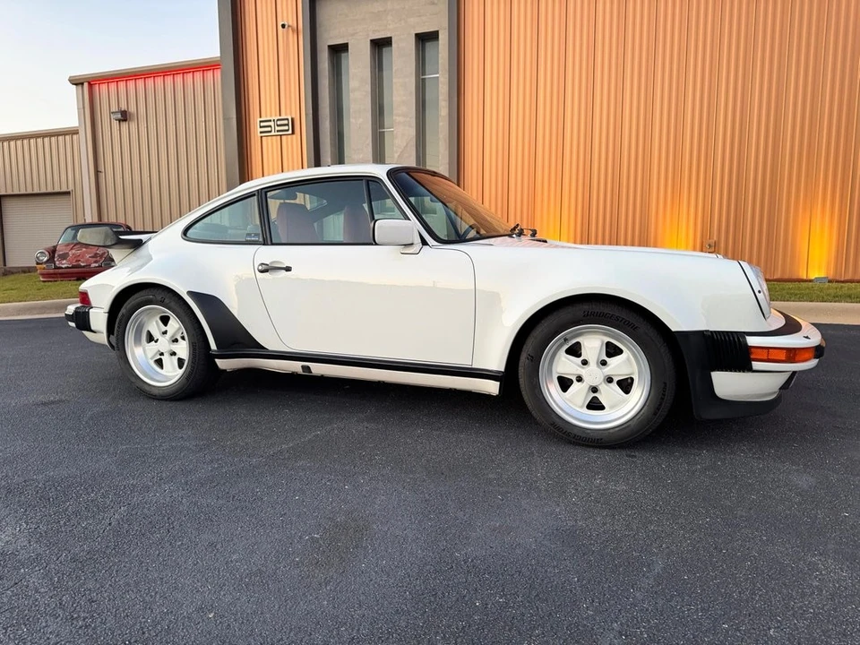 1987 Porsche 911 Carrera 3.2 - Image 11 of 21