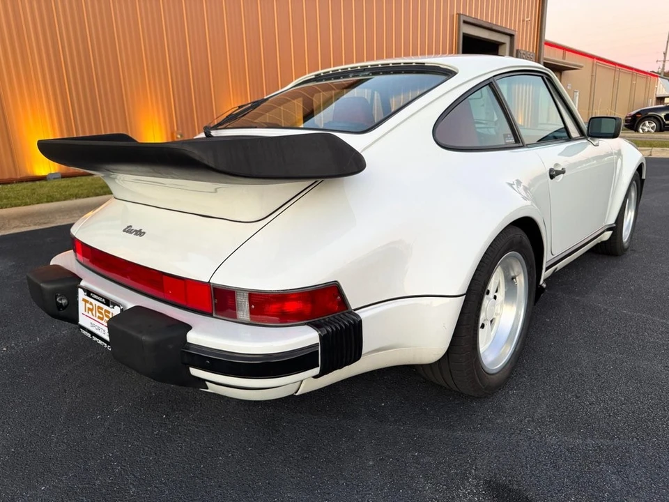 1987 Porsche 911 Carrera 3.2 - Image 17 of 21