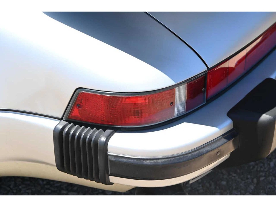 1987 Porsche 911 Carrera 3.2 - Image 8 of 20