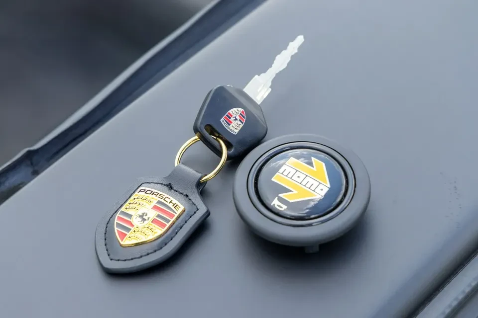 1987 Porsche 911 Carrera 3.2 - Image 10 of 17