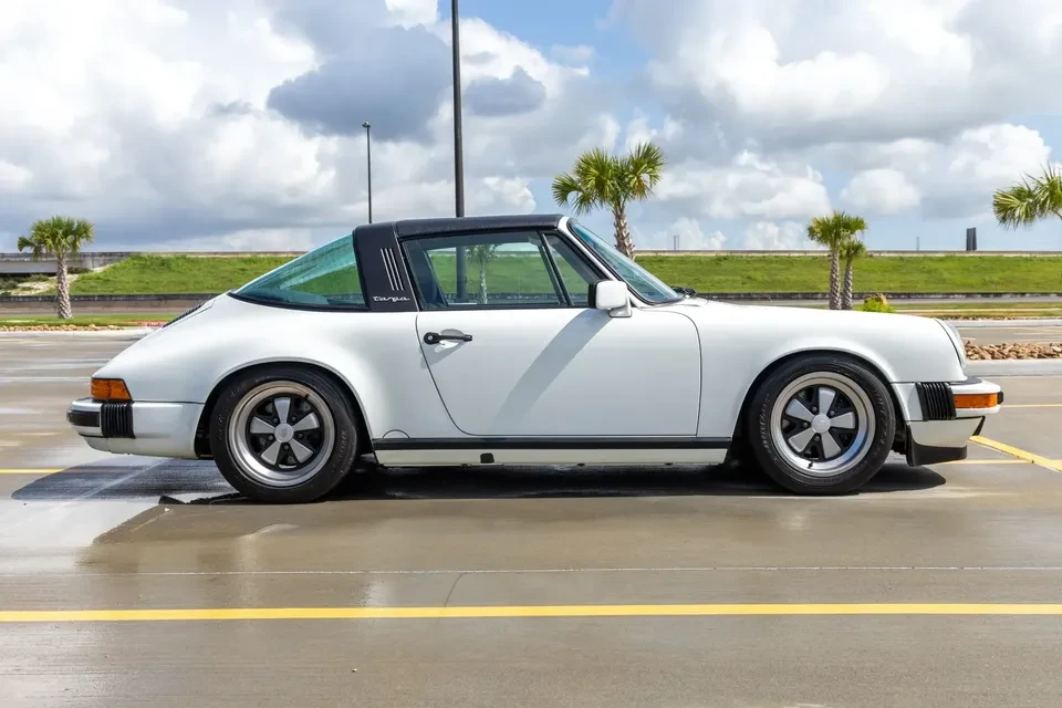 1987 Porsche 911 Carrera 3.2 - Image 4 of 17
