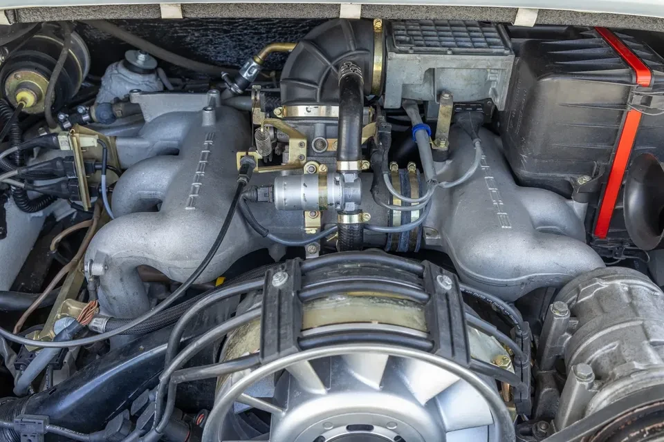 1987 Porsche 911 Carrera 3.2 - Image 12 of 17