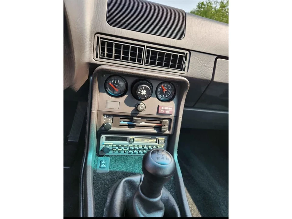 1987 Porsche 924 S - Image 6 of 9