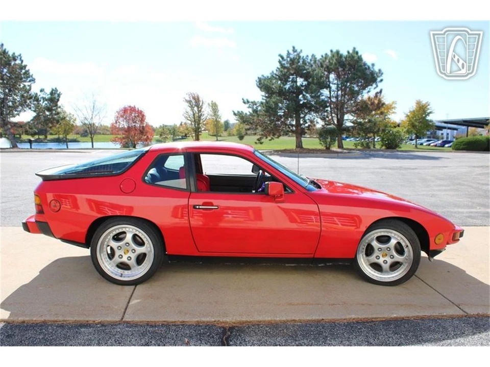 1987 Porsche 924 S - Image 16 of 31