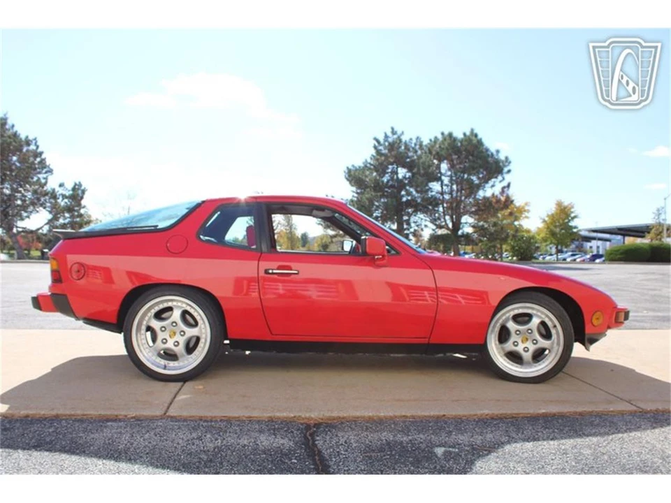 1987 Porsche 924 S - Image 17 of 31