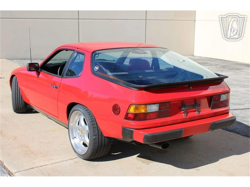1987 Porsche 924 S - Image 7 of 31
