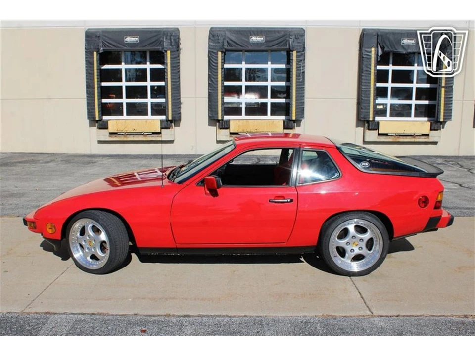 1987 Porsche 924 S - Image 4 of 31