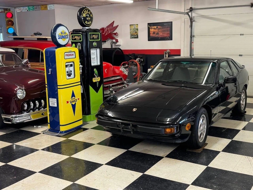 1987 Porsche 924 S - Image 13 of 16