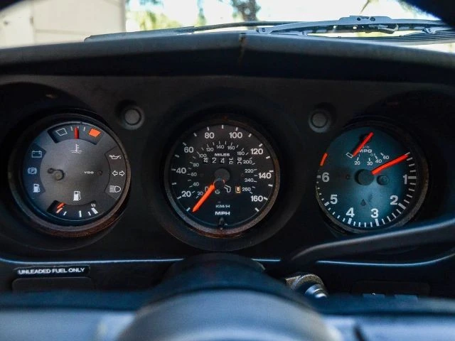 1987 Porsche 924 S - Image 24 of 30
