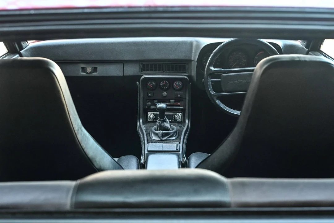 1987 Porsche 924 S - Image 4 of 30