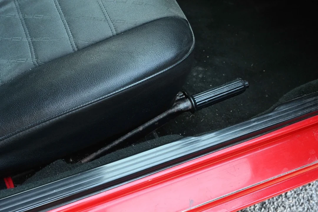 1987 Porsche 924 S - Image 16 of 30