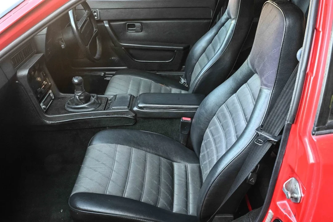 1987 Porsche 924 S - Image 12 of 30