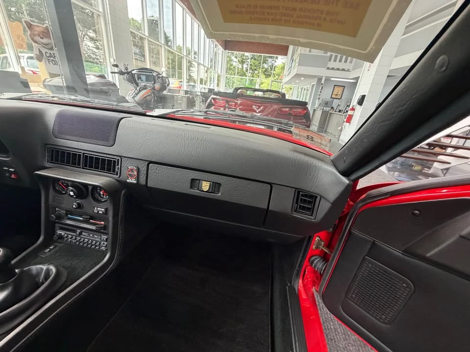 1987 Porsche 924 S - Image 16 of 19