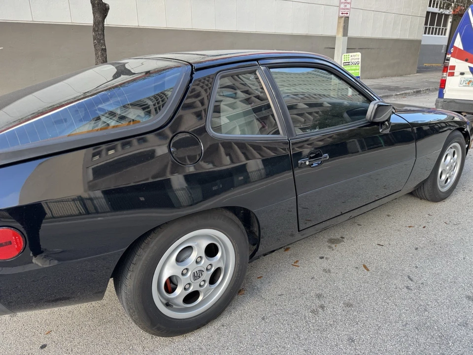 1987 Porsche 924 S - Image 5 of 23