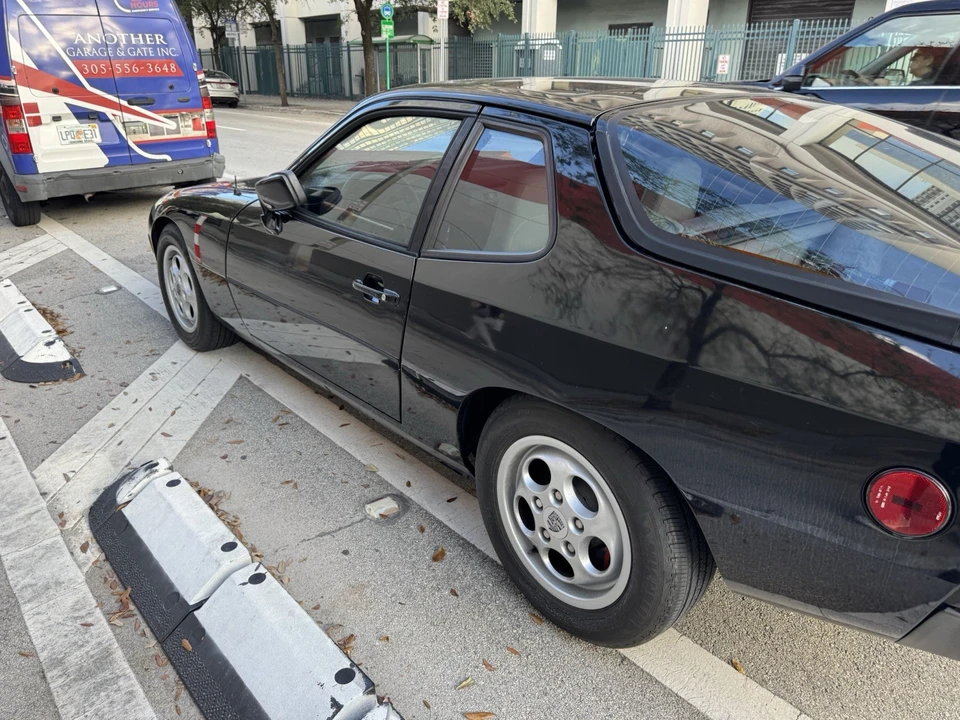 1987 Porsche 924 S - Image 8 of 23