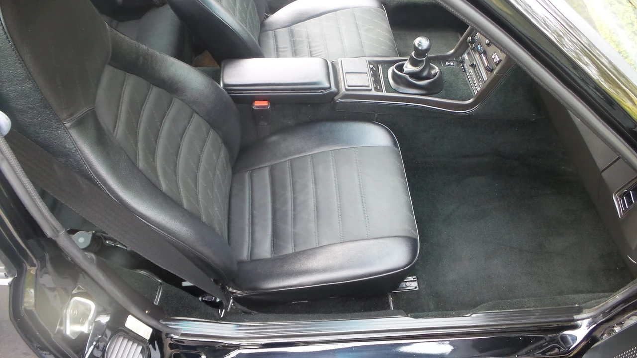 1987 Porsche 924 S - Image 4 of 31
