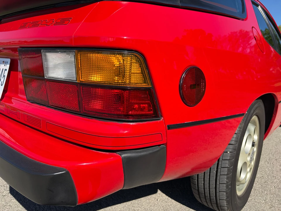1987 Porsche 924 S - Image 24 of 31