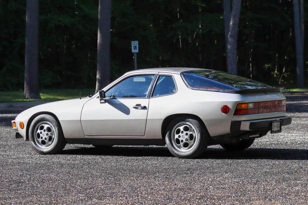 1987 Porsche 924 S - Image 7 of 31