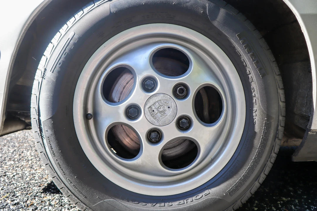 1987 Porsche 924 S - Image 25 of 31