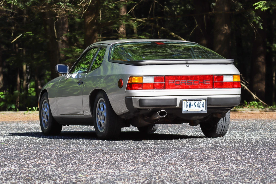 1987 Porsche 924 S - Image 9 of 31