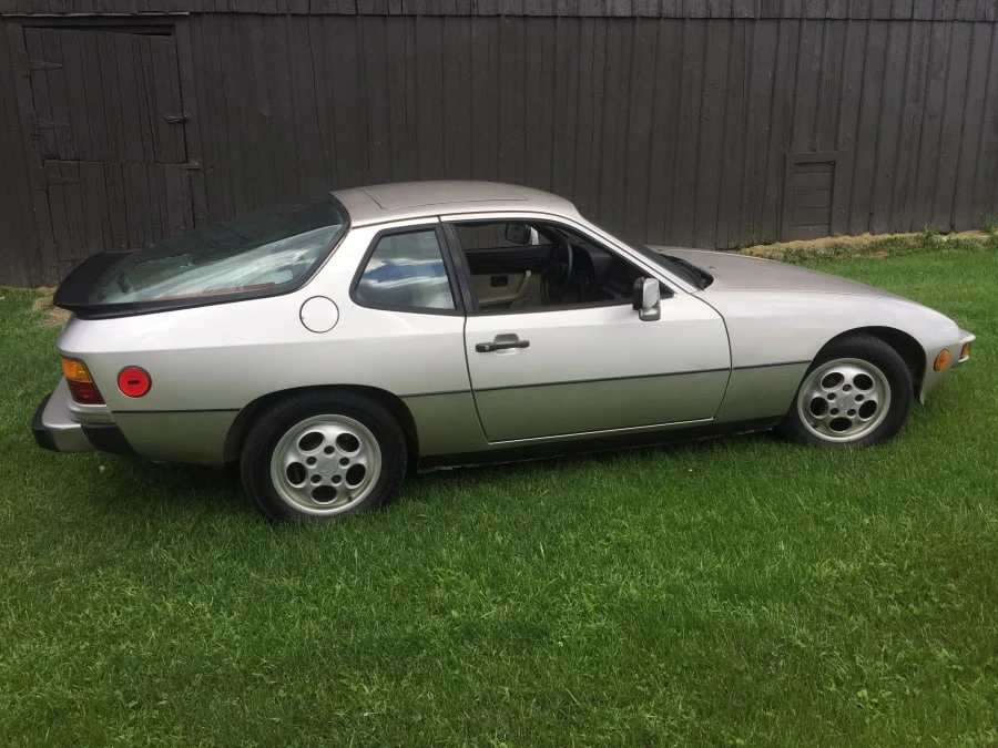 1987 Porsche 924 S - Image 2 of 12