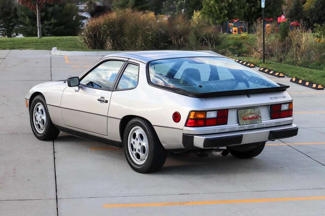 1987 Porsche 924 S - Image 18 of 31
