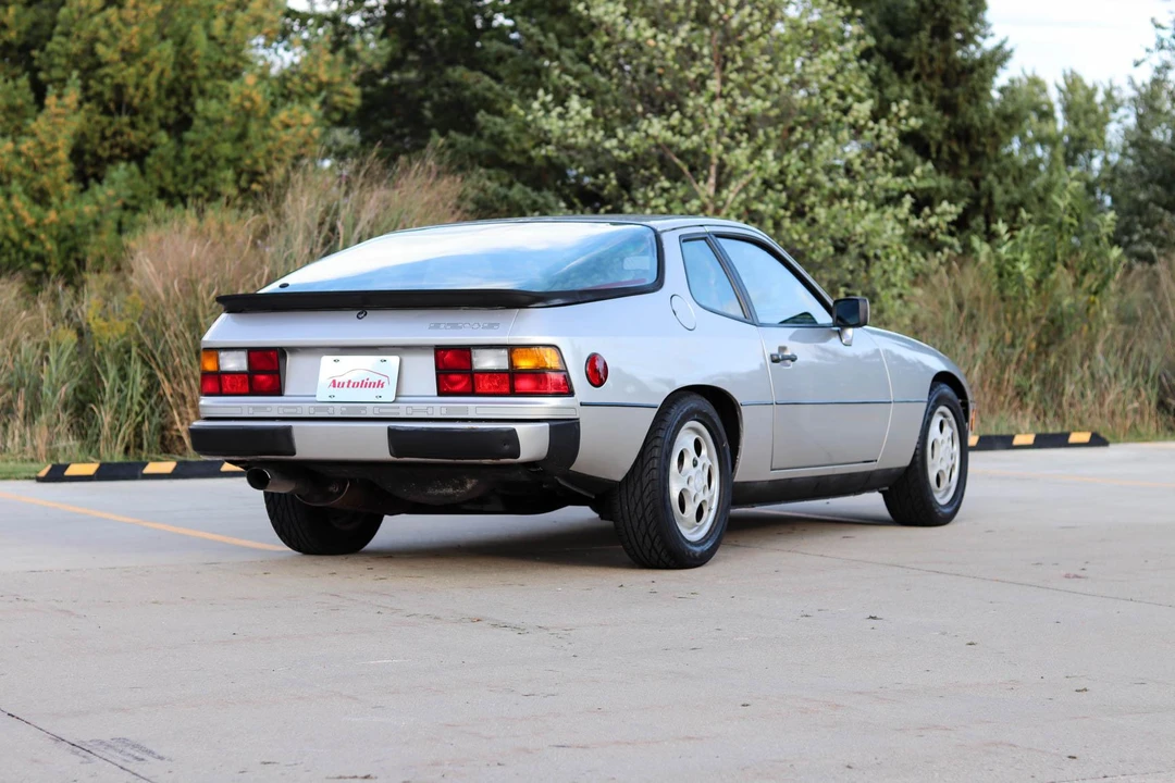 1987 Porsche 924 S - Image 27 of 31