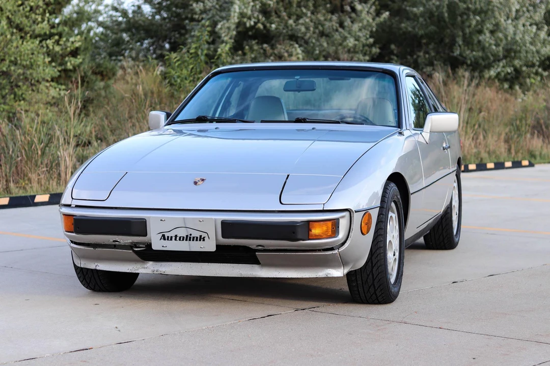 1987 Porsche 924 S - Image 8 of 31