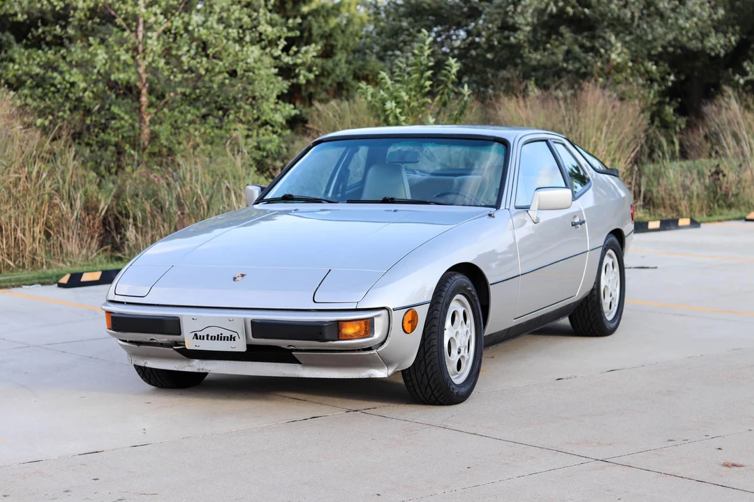 1987 Porsche 924 S - Image 11 of 31