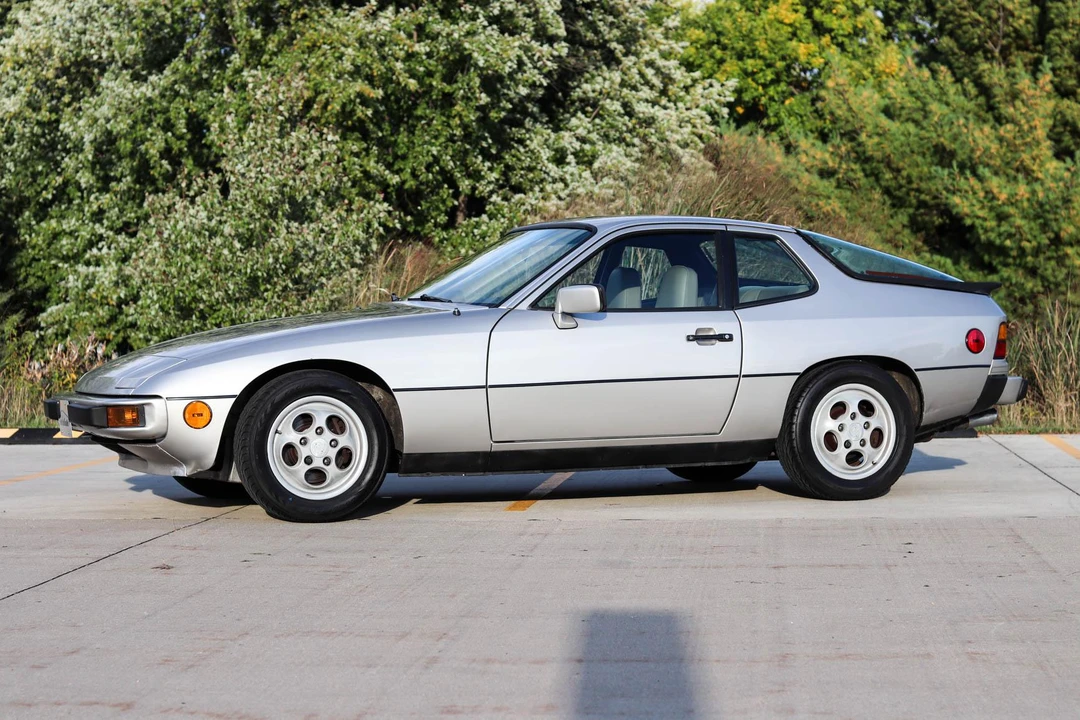 1987 Porsche 924 S - Image 13 of 31