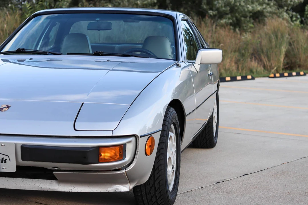 1987 Porsche 924 S - Image 9 of 31