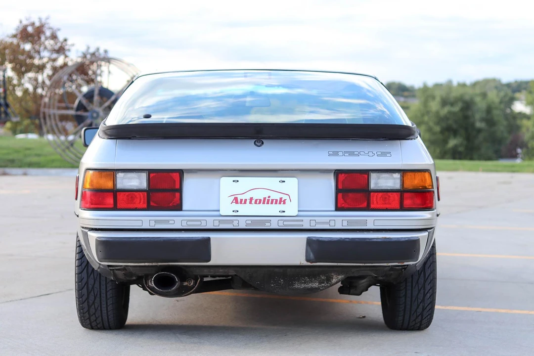 1987 Porsche 924 S - Image 21 of 31