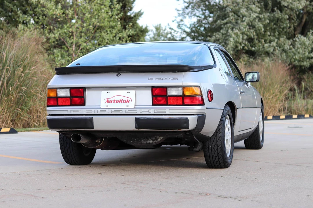 1987 Porsche 924 S - Image 25 of 31
