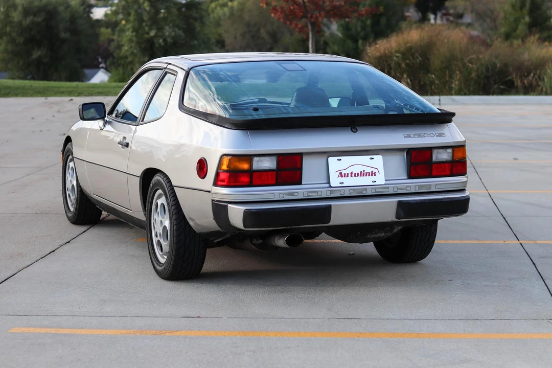 1987 Porsche 924 S - Image 19 of 31